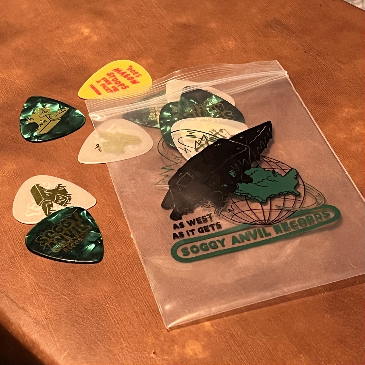 11 Guitar Picks